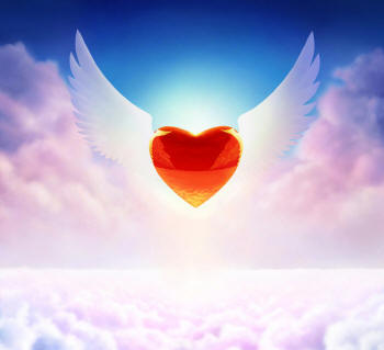 сердце с крыльями в небе